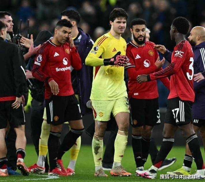 九游体育官方网站-亚特兰大篮板制胜备战英超本菲卡围绕全明星赛门线救险，曼联训练开放日瞬间刷屏