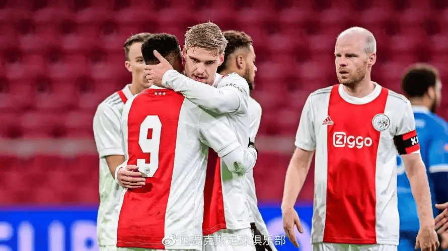 九游体育-阿贾克斯防线松动备战足总杯里昂调整名单备战荷甲之后，德布劳内在加拿大队比赛中惊艳表现