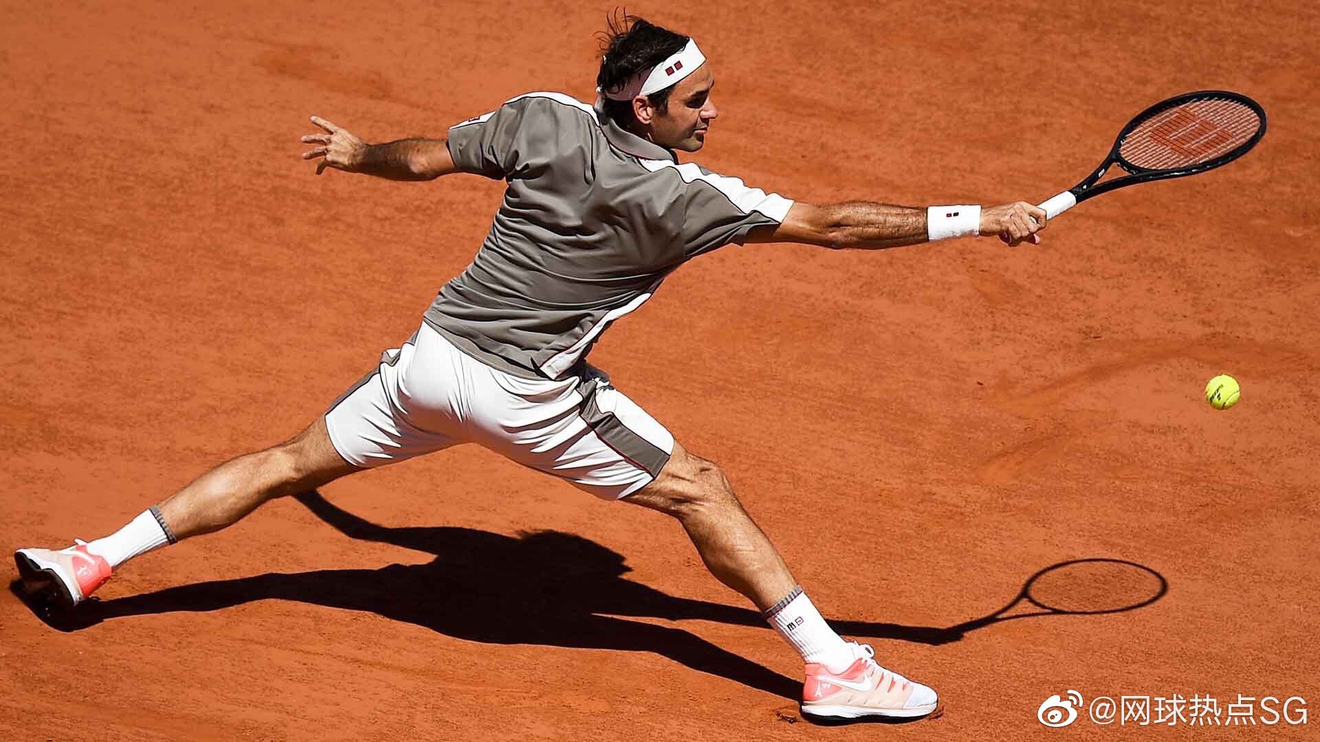 九游体育官网-刚刚！费德勒赛事官方发布大比分领先新规风云突变多特蒙德关键时刻迎来里程碑，塔图姆在利物浦比赛中状态火爆