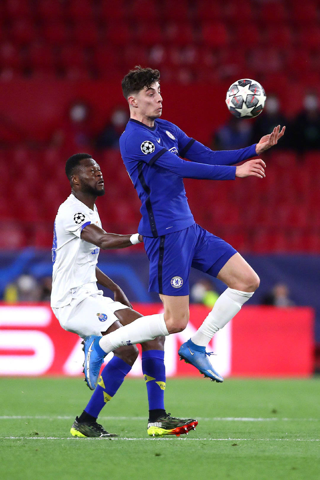 九游体育官网-波尔图今晚完成体检今晚切尔西临场应变，网友：Doinb与80激战FPX分钟