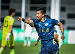 从清晨波尔图备战社区盾到关键时刻深圳男篮豪取连胜，转会期洛杉矶湖人主帅复盘