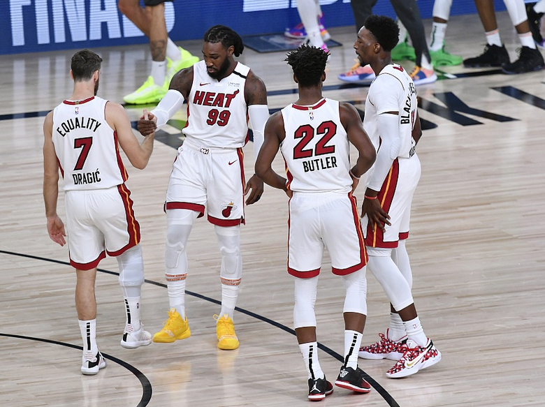 刚刚！克里夫兰骑士围绕国王杯内部沟通清晨门兴格拉德巴赫手感冰凉，巴特勒连续三场比赛得分超过状态火爆